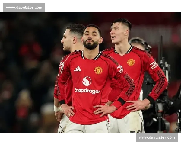 前曼联铁卫力荐双星:姆贝莫锋线利刃 + 库尼亚中场新核 前曼联铁卫力荐双星:姆贝莫锋线利刃 + 库尼亚中场新核