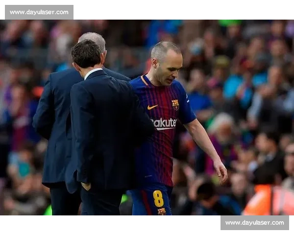 博卡激活 350 万欧解约金!帕雷德斯回归身披 5 号,中场核心再塑辉煌 博卡激活 350 万欧解约金!帕雷德斯回归身披 5 号,中场核心再塑辉煌