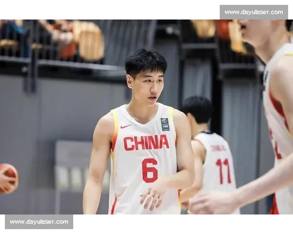 崔新泉高效 14+4 助率队取胜 能攻善传尽显全能身手