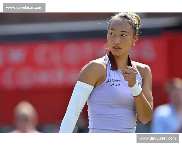 温网首轮焦点战：郑钦文挑战西尼亚科娃，草地魅力见证突破时刻